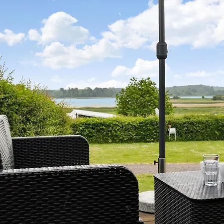 First Camp Tempelkrogen - Holbaek * Vipperod