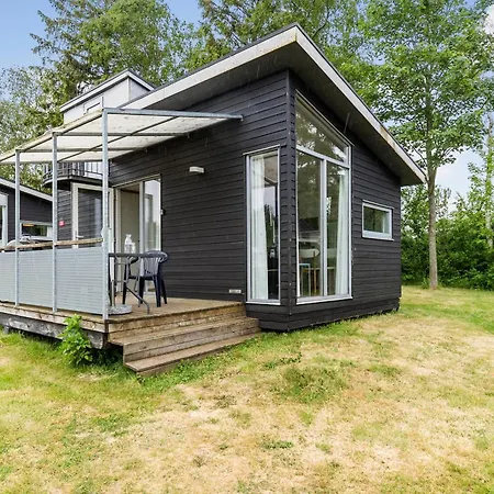 First Camp Tempelkrogen - Holbaek Campsite Vipperod